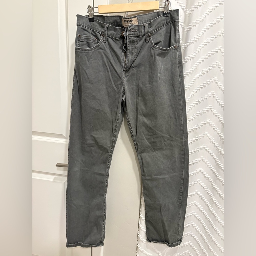 Wrangler Men's Charcoal Straight Jeans